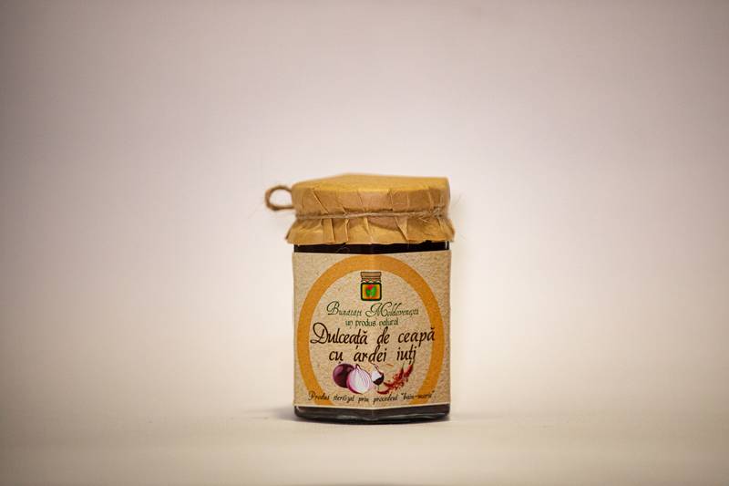 Dulceata de ceapa cu ardei iuti